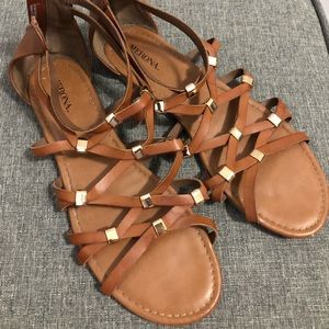 Brown with good detail gladiator sandals
